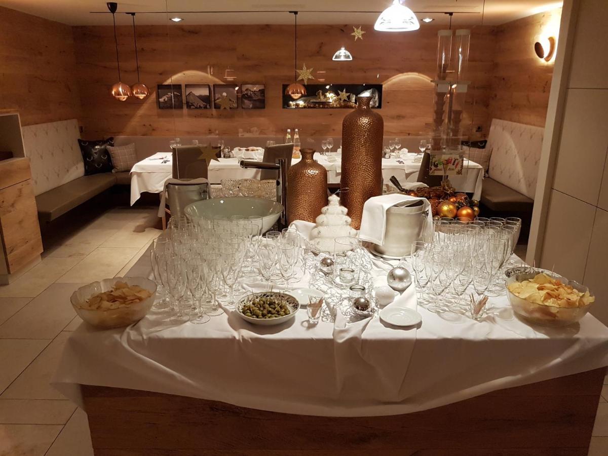 Hotel Kranebitt 瓦尔蒂维茨 外观 照片