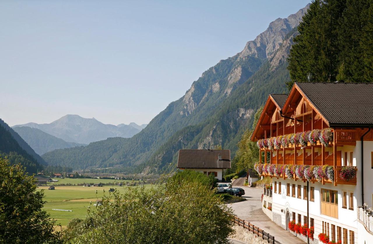 Hotel Kranebitt 瓦尔蒂维茨 外观 照片